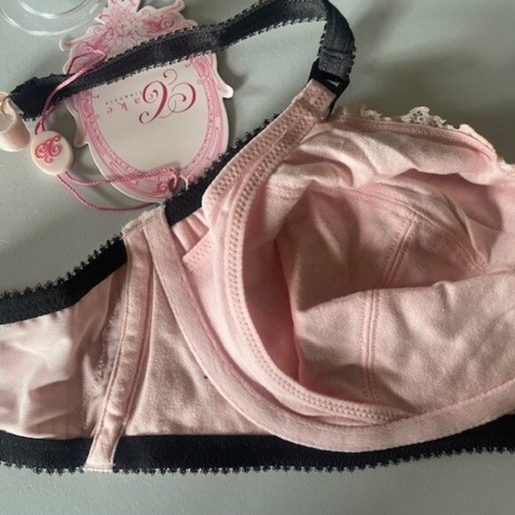 Cake Lingerie – Maternity & Nursing Bra (Coconut Ice Collection) - Picture 2 of 6